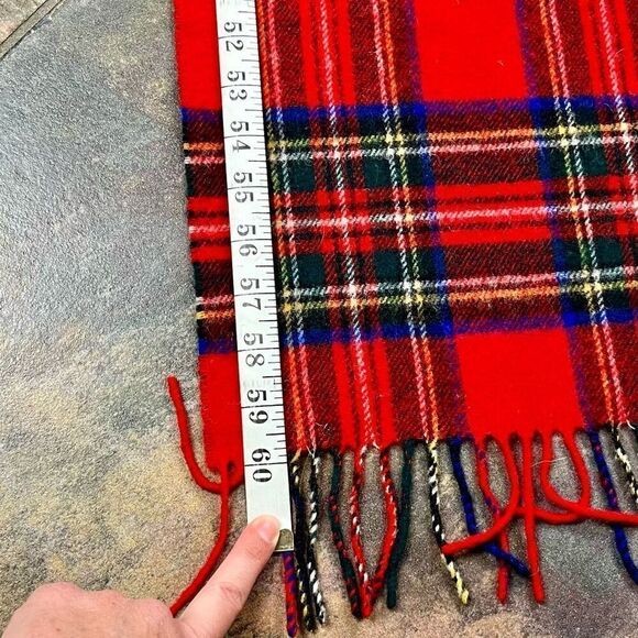 Johnston of Elgin The Scotch House Plaid Lambswool Scarf - Picture 4 of 5